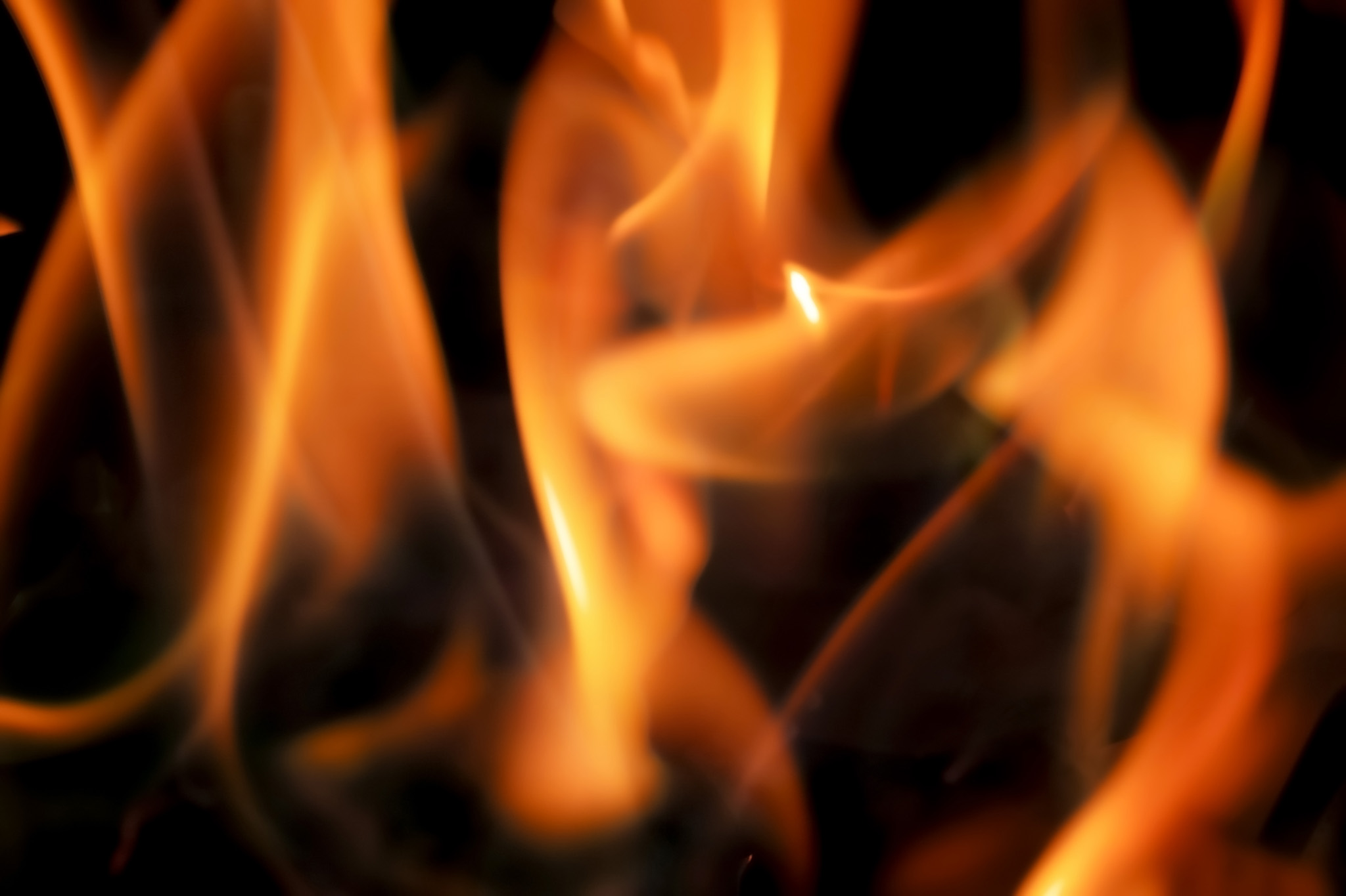 激しく燃え上がる赤い炎 のテクスチャ素材を無料ダウンロード 1 フリー素材 Beiz Images