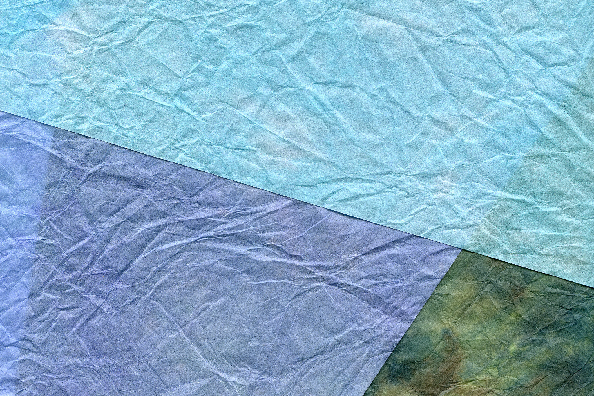 「寒色系の揉み染め和紙の背景」のテクスチャを無料ダウンロード