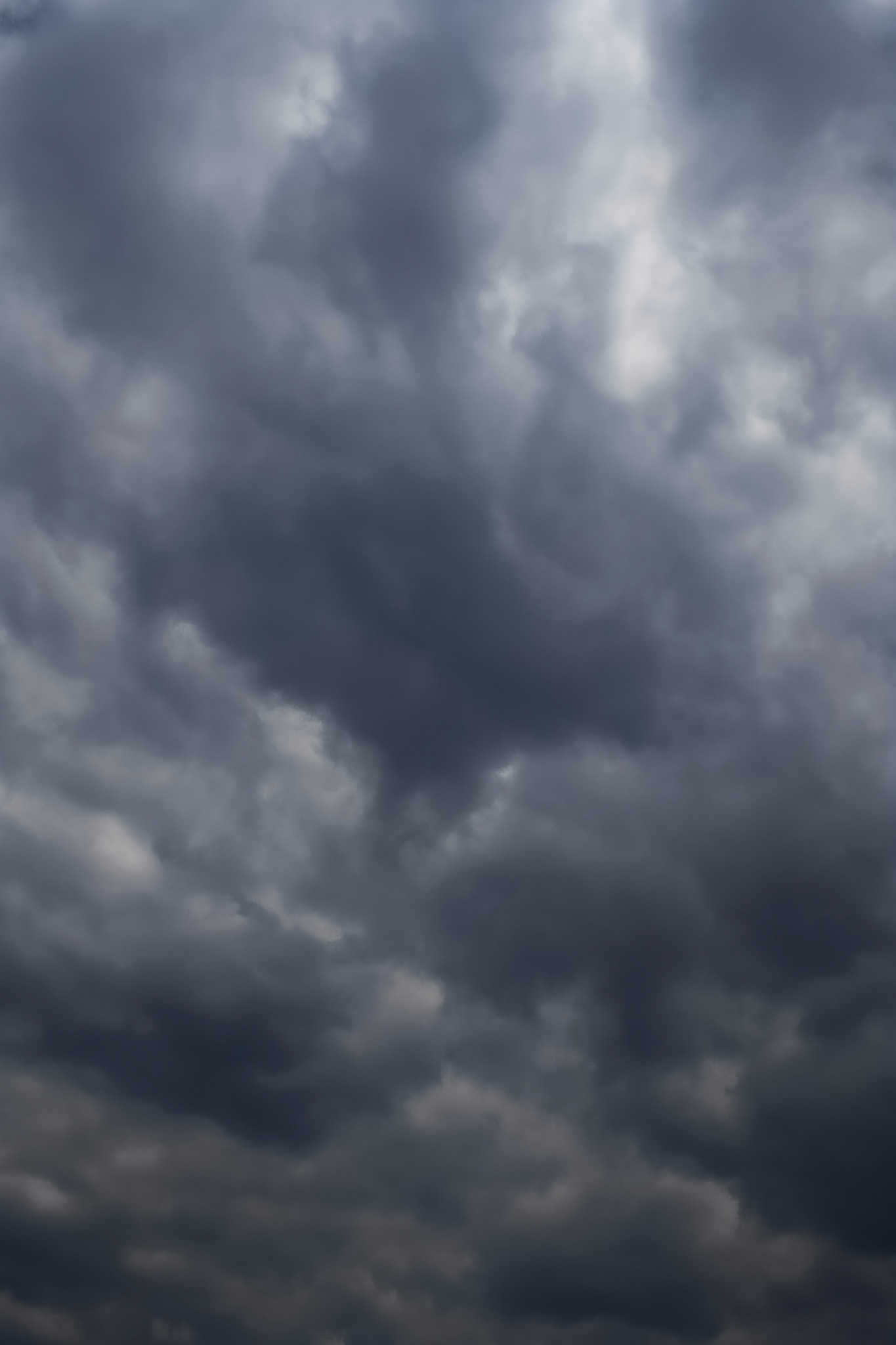 黒雲が空一杯に垂れ込める の画像 写真素材を無料ダウンロード 1 フリー素材 Beiz Images