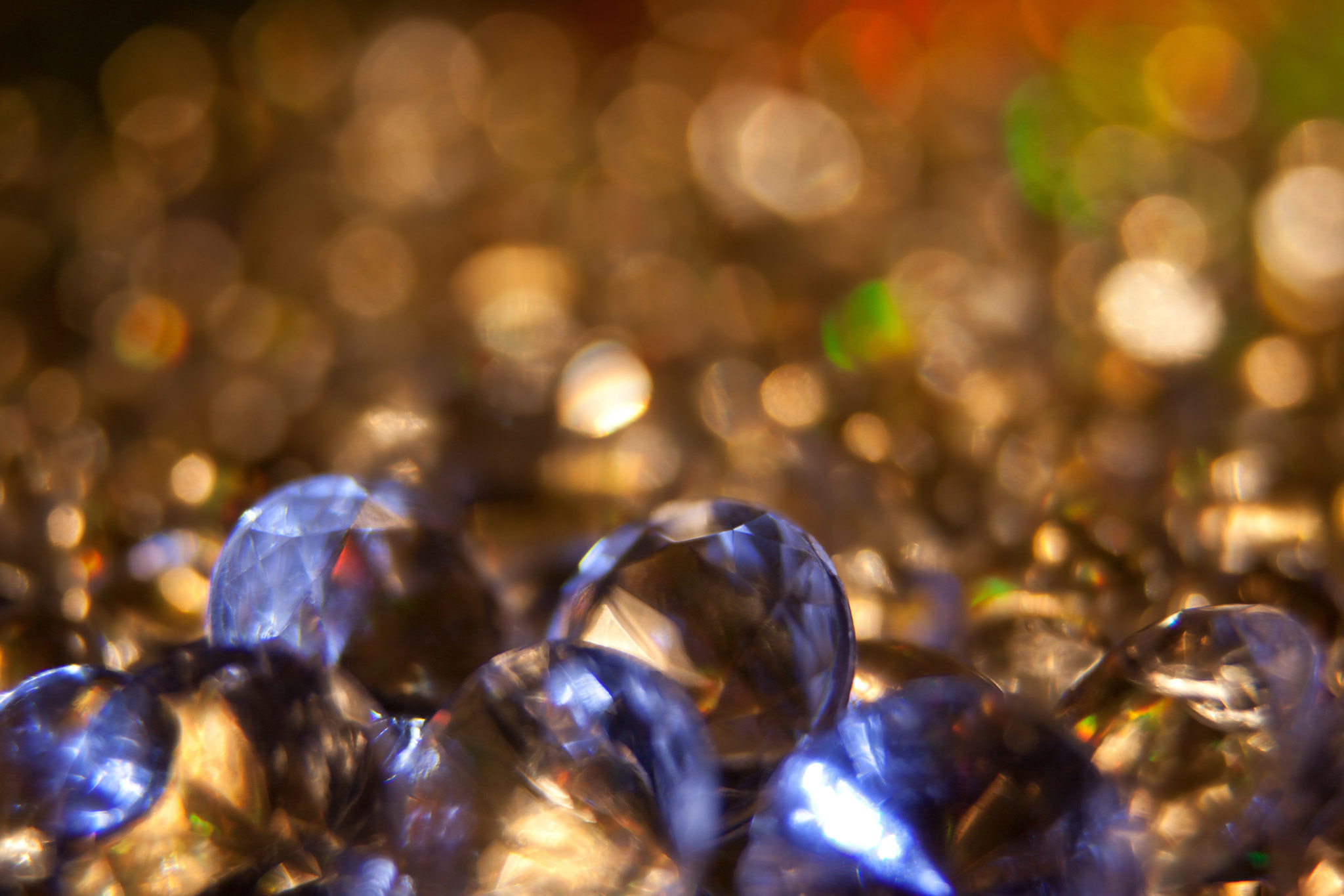青い光を反射する宝石 の画像 写真素材を無料ダウンロード 1 背景フリー素材 Beiz Images