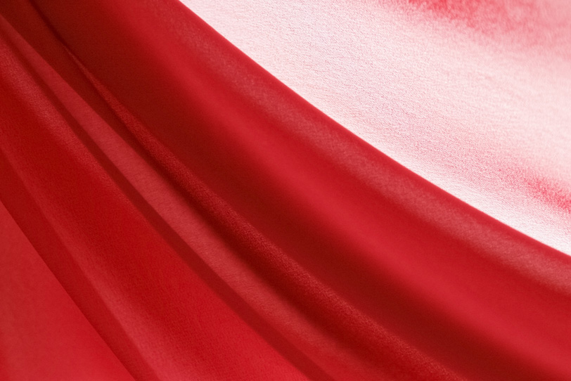 優雅な赤い布のドレープ の画像 写真素材を無料ダウンロード 1 背景フリー素材 Beiz Images