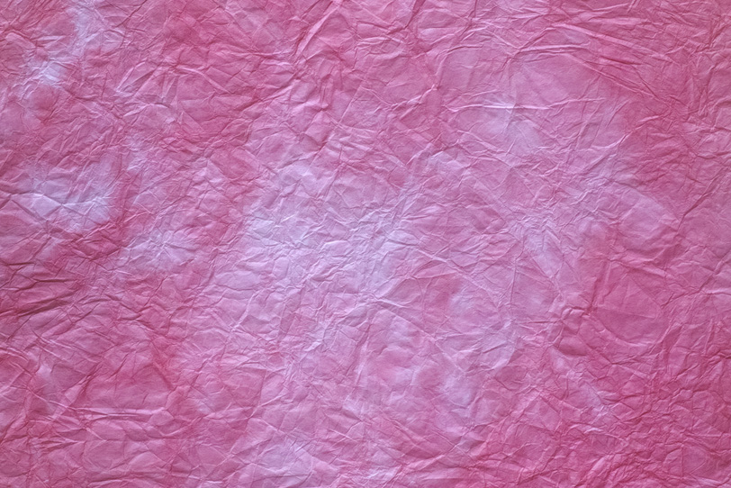 可憐なピンク色の揉絞染和紙の写真画像