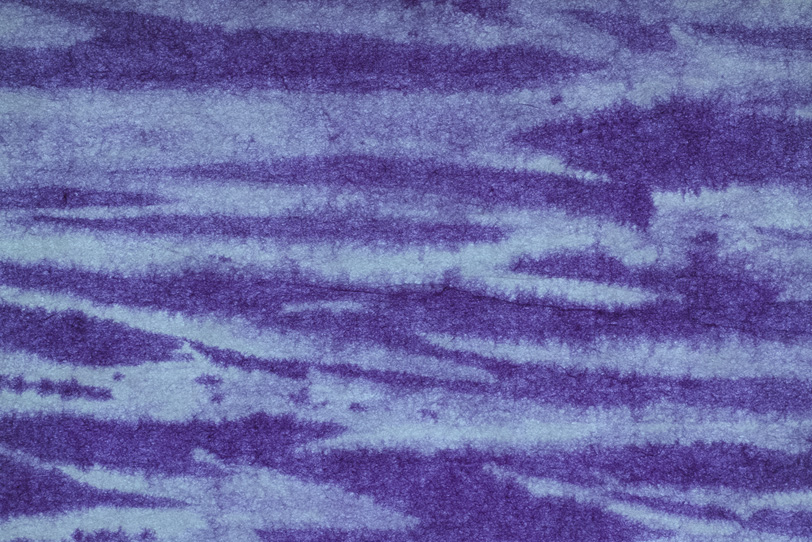 本紫と白の柳絞り和紙の写真画像