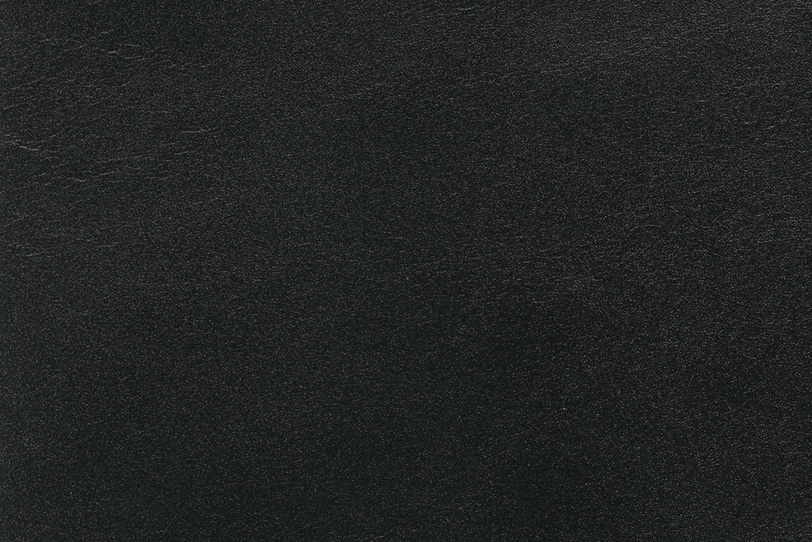黒くシワのある革の写真画像