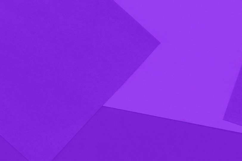 紫のシンプルでオシャレな画像