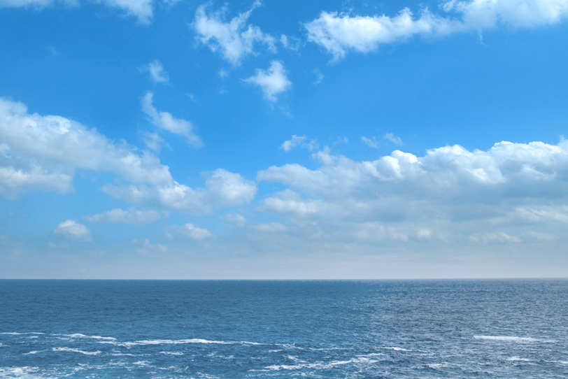 晴天の爽やかな海 の画像 写真素材を無料ダウンロード 1 背景フリー素材 Beiz Images