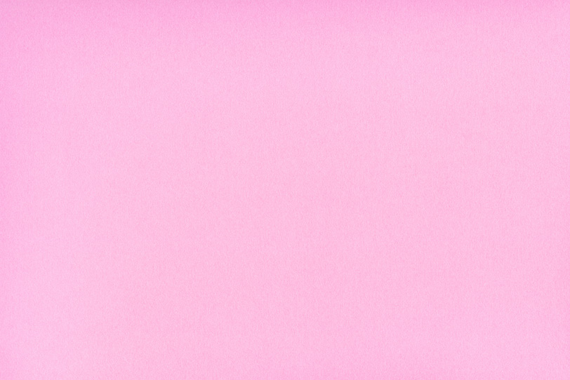 明るいピンク色の折り紙の写真画像