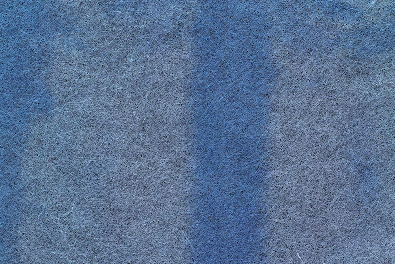 灰色に青のボカシがある和紙の写真画像