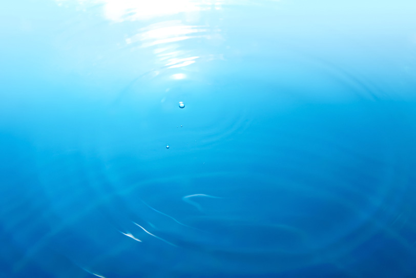 大きな水の波紋と気泡 の画像 写真素材を無料ダウンロード 1 フリー素材 Beiz Images