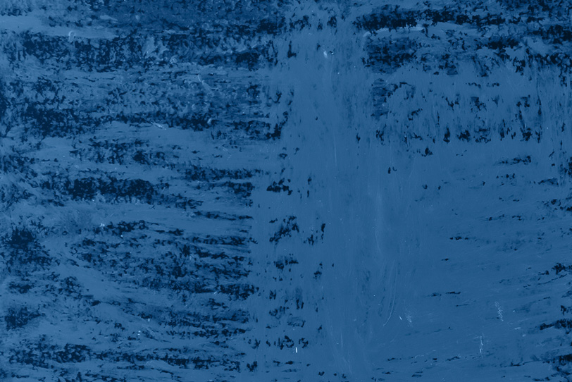 紺色のクレヨンペイントの写真画像