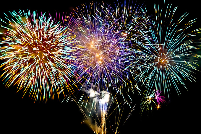 夜空を飾る日本の花火