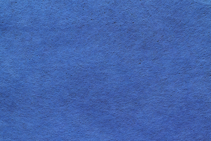 染めた青紫色の和紙（和紙 青色の背景フリー画像）