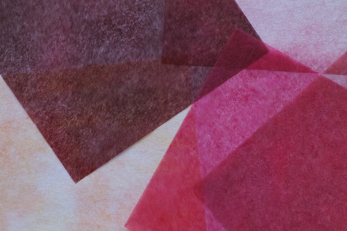 赤と茶色の極薄和紙のテクスチャ（和紙 壁紙の背景フリー画像）