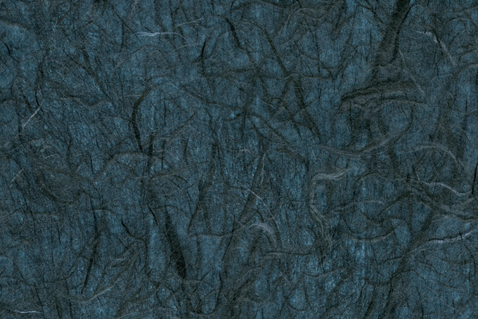 藍色の粗粗しい楮筋の雲龍和紙（和紙 繊維の背景フリー画像）