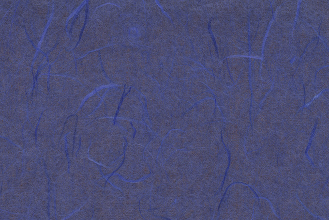 雲竜柄の雅やかな紺藍色和紙（和紙 青色の背景フリー画像）