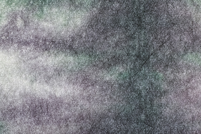雨雲のような薄暗い暈染和紙（グラデーション 和紙 テクスチャの背景フリー画像）