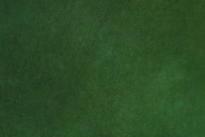 深い森の様な彩りの千歳緑色和紙（和紙 緑色の背景フリー画像）