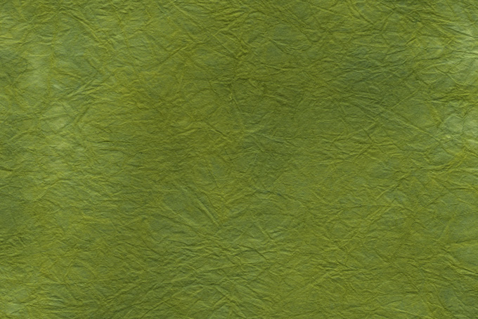 自然を感じる苔色の揉染和紙（和紙 緑色の背景フリー画像）