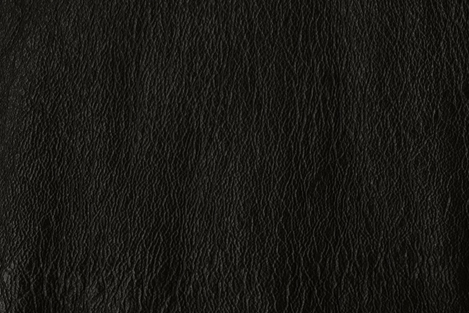 重厚なイメージのブラックレザー(黒 レザー 素材のフリー画像)
