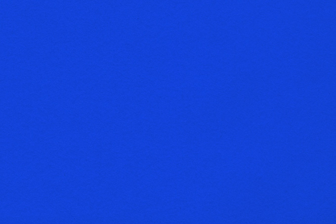 滑らかな表面の紺色の紙（紙 素材の背景フリー画像）
