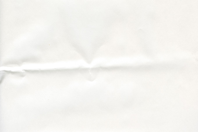 紙 白背景（紙 シンプルの背景フリー画像）