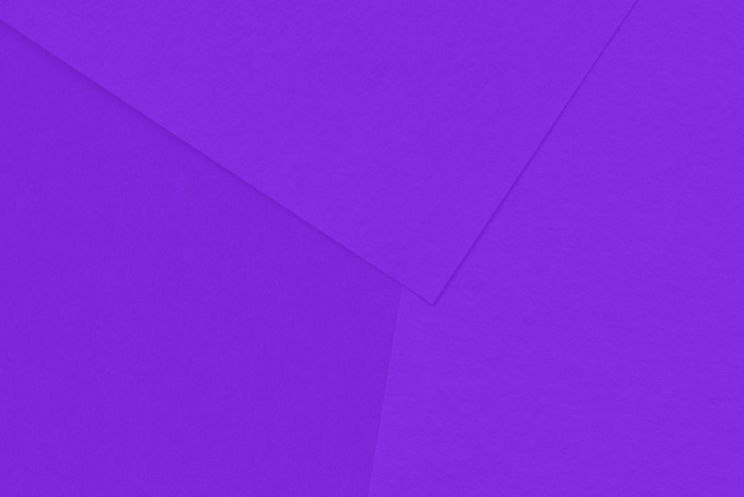 クールな紫色のシンプルな壁紙（紫色 シンプルの背景フリー画像）