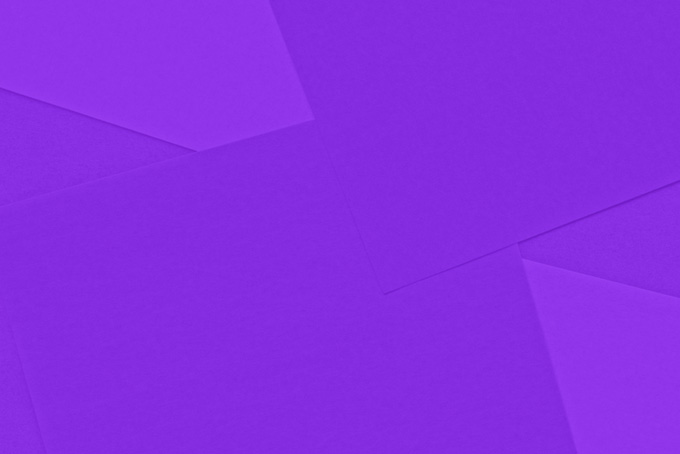 紫のシンプルでカッコイイ背景（シンプル かっこいい 紫の背景フリー画像）
