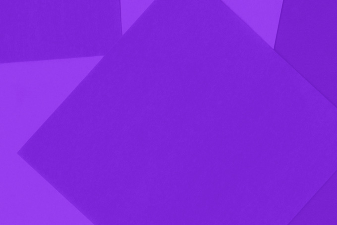 紫のシンプルできれいな背景（シンプル かっこいい 紫の背景フリー画像）