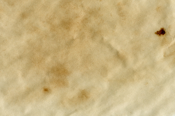 茶色いシミや皺のある紙のテクスチャ素材（テクスチャ かわいいの背景フリー画像）