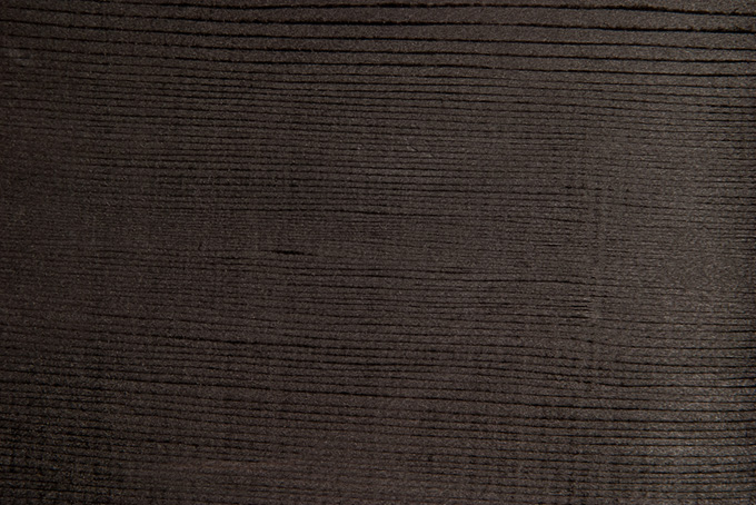 乾燥した黒い板の木目（テクスチャ 素材の背景フリー画像）