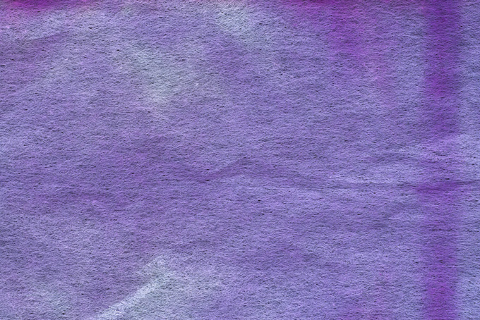 薄紫色の暈しが入った和紙（テクスチャ 素材の背景フリー画像）