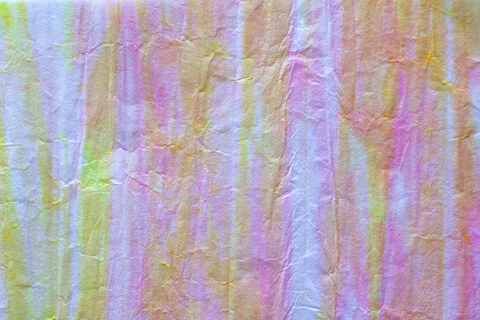 ピンクと黄色の縞模様の和紙（テクスチャ 素材の背景フリー画像）
