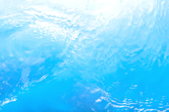 青い水の背景イメージ（背景 画像 水の背景フリー画像）