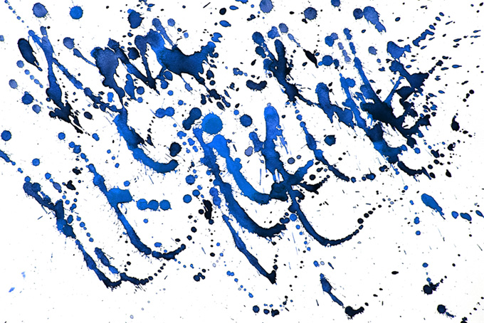 青い絵具が飛散した水彩テクスチャ背景（背景 かっこいいの背景フリー画像）