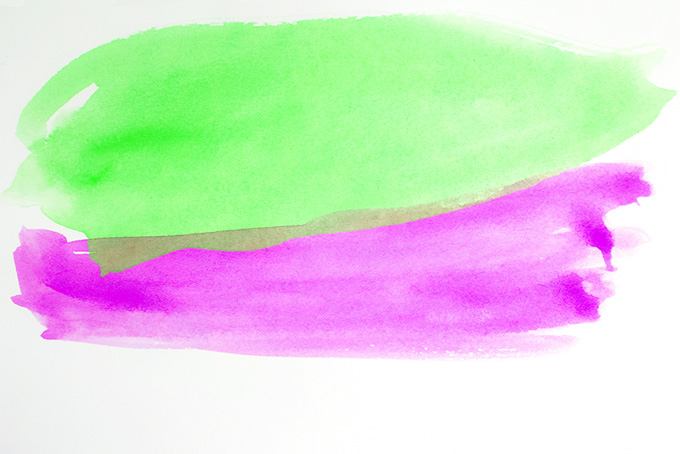 紫色と黄緑色の重なるシンプルな水彩薄塗り（水彩 カラフルの背景フリー画像）