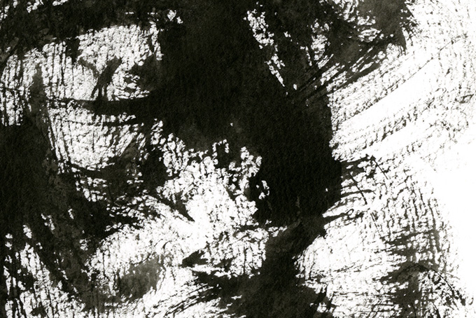黒い墨汁がかすれた筆跡と白背景（水彩 黒壁紙の背景フリー画像）