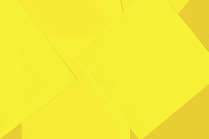 シンプルな黄色のかっこいい壁紙（黄色 シンプルの背景フリー画像）